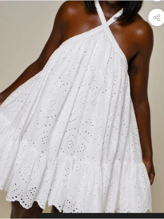 NWOT-LUCENA BRODERIE
ANGLAISE DRESS IN
WHITE- - Picture 3 of 13